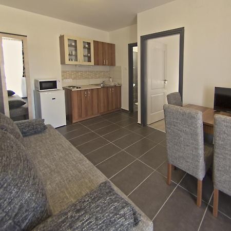 Luca Apartman Sopron Værelse billede